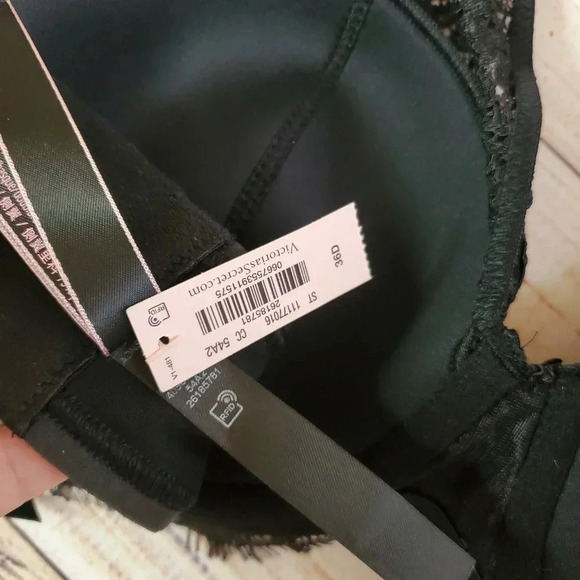 NWT Victoria's Secret 36D Dream Angels Black Lace Demi Bra w/ Collar and Tie - Picture 11 of 11